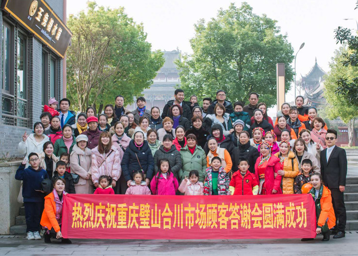 袁玲3.jpg