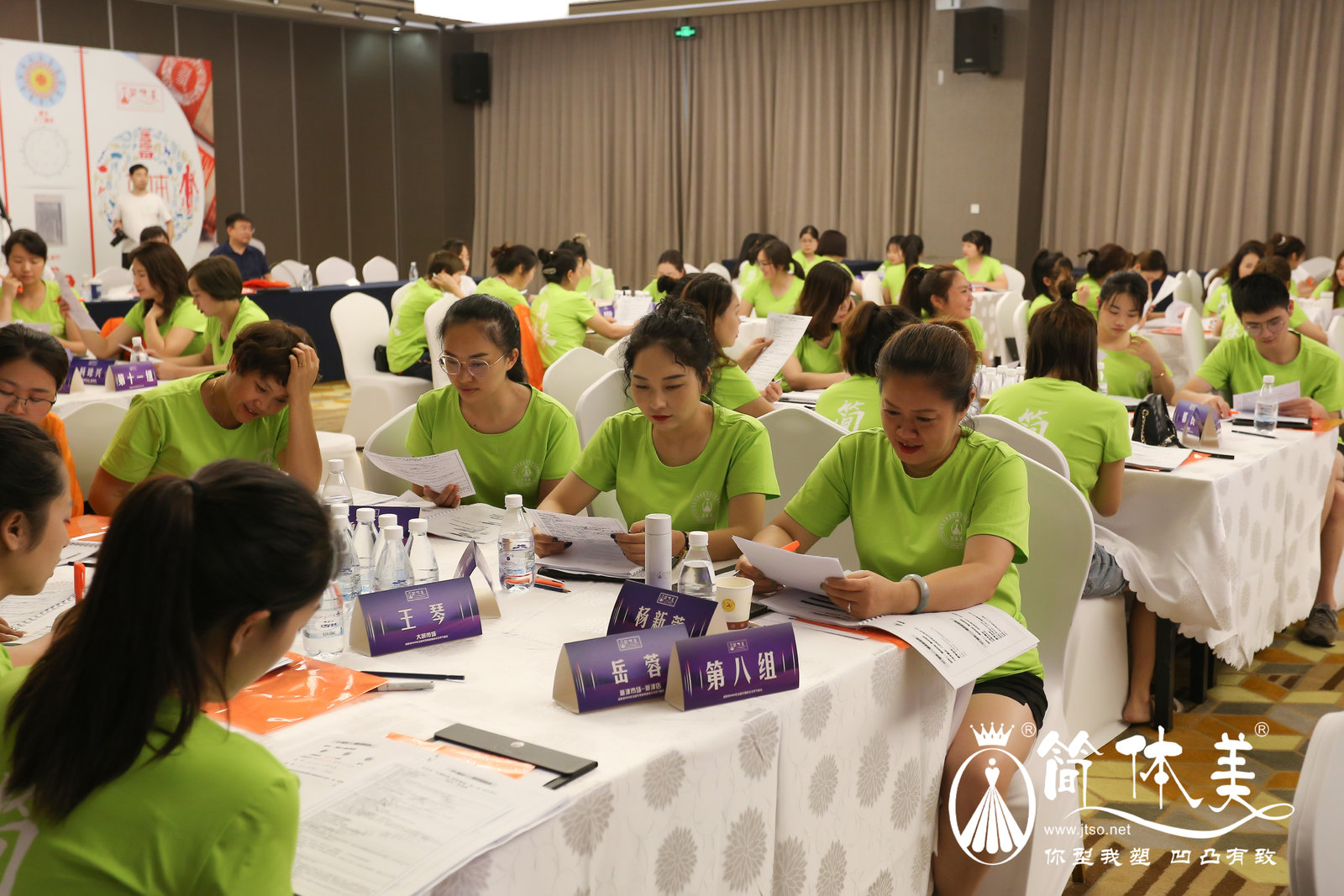 IMG4326_w1623.jpg